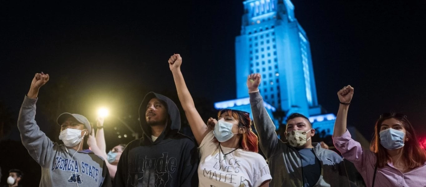 Τρομακτική αποκάλυψη στην υπόθεση Τζορτζ Φλόιντ: Είχε δουλέψει στο ίδιο μαγαζί με τον αστυνομικό